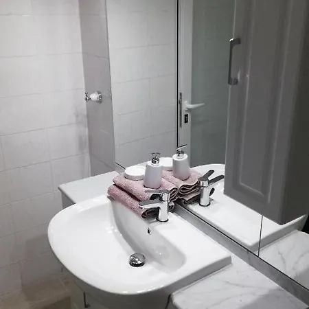 City Center 3*